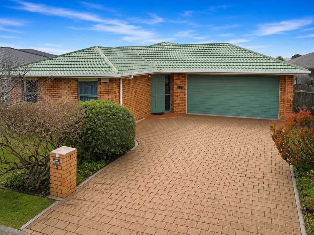 9 Kelsi Street, Tawhero, Whanganui - Carousel 1