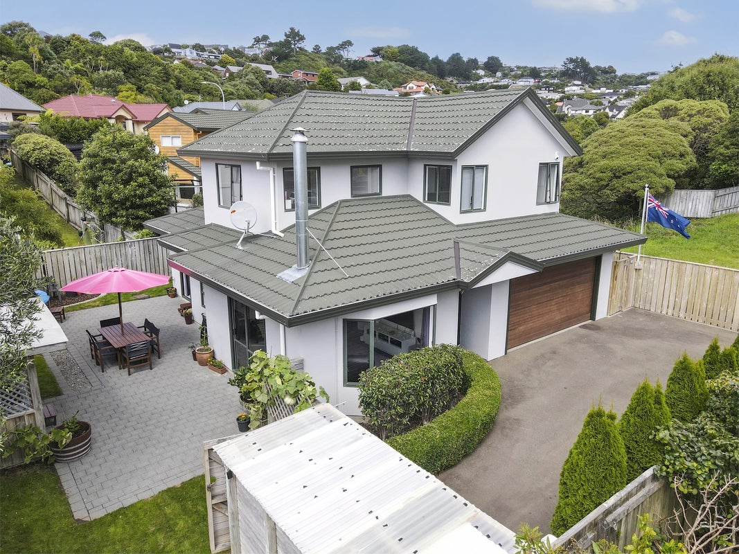 203 Westchester Drive, Churton Park, Wellington - Carousel 2