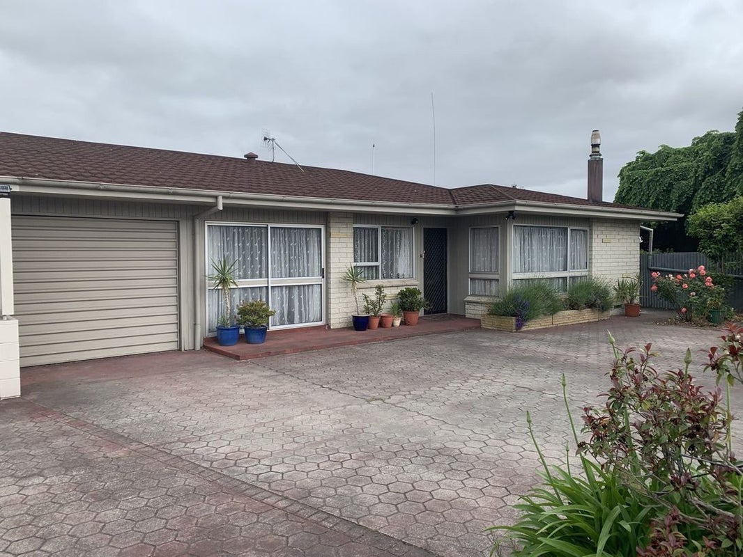 2/1003 Heretaunga Street East, Parkvale, Hastings - Carousel 1