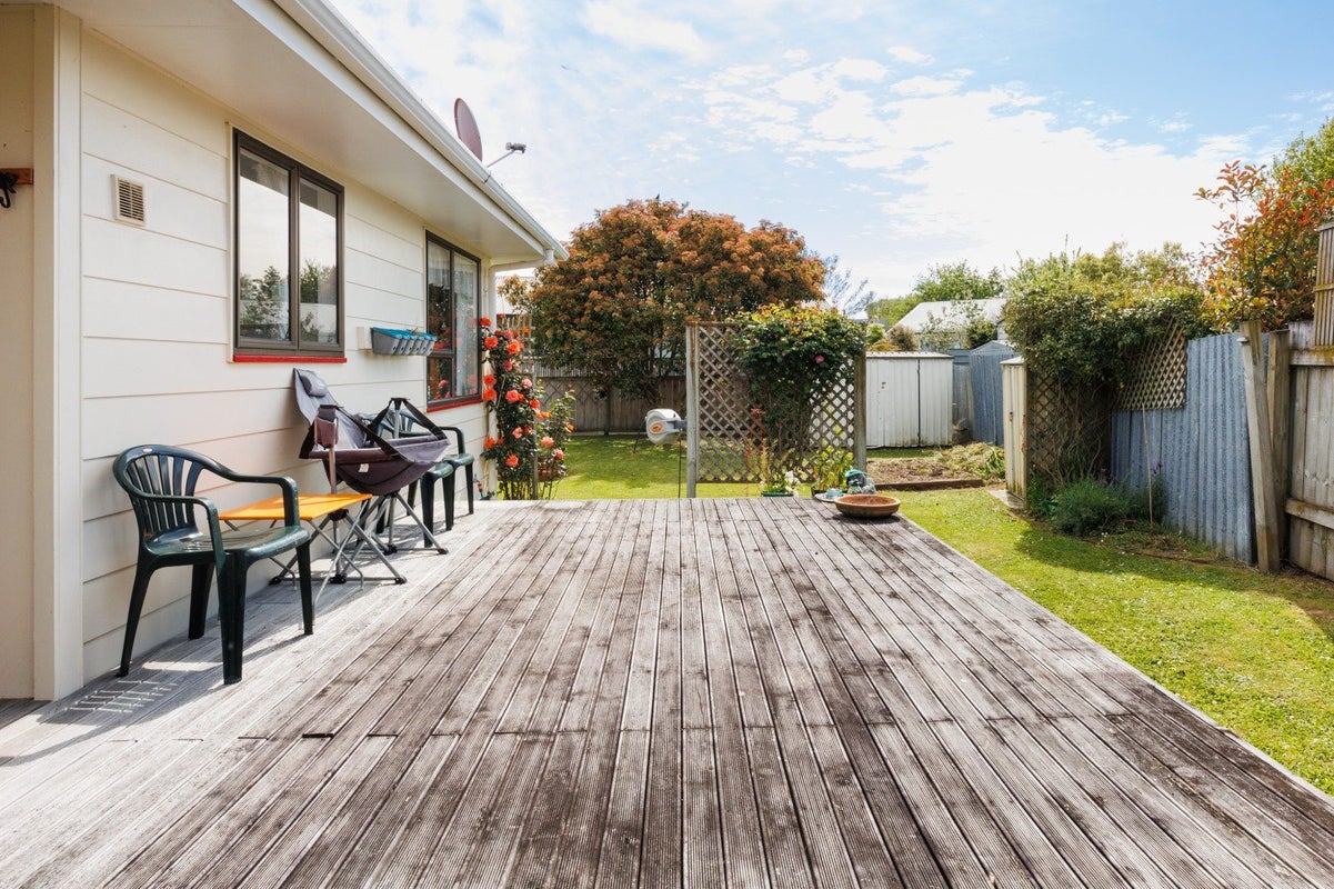 11 Jupiter Street, Milson, Palmerston North - Carousel 14