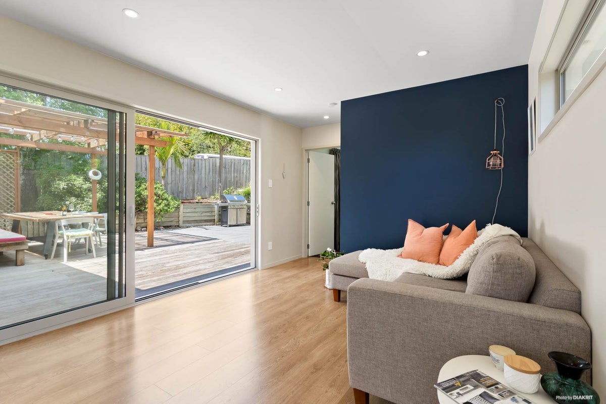 14A Aeroview Drive, Beach Haven, Auckland - Carousel 1