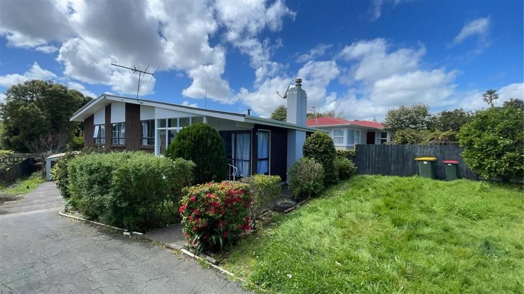 18 McLean Avenue, Papatoetoe, Auckland - Carousel 2