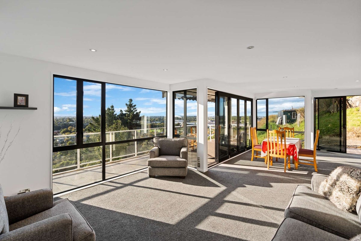 15 Stronsay Lane, Hillsborough, Christchurch - Carousel 2