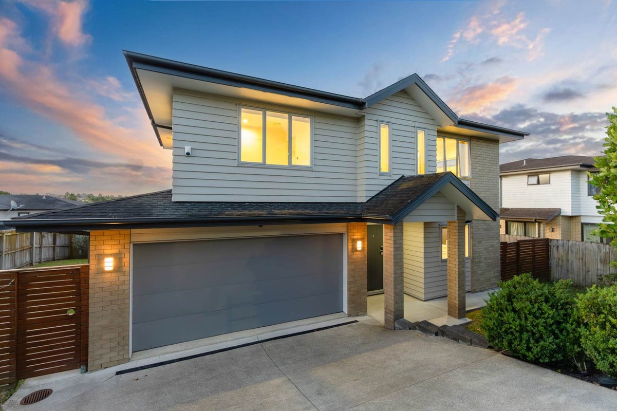 117 Sturges Road, Henderson, Auckland - Carousel 2