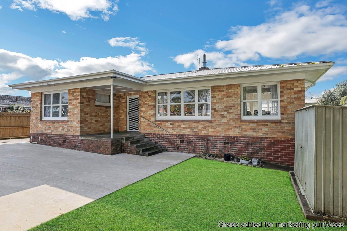 42 Hamilton Road, Papatoetoe, Auckland - Carousel 1