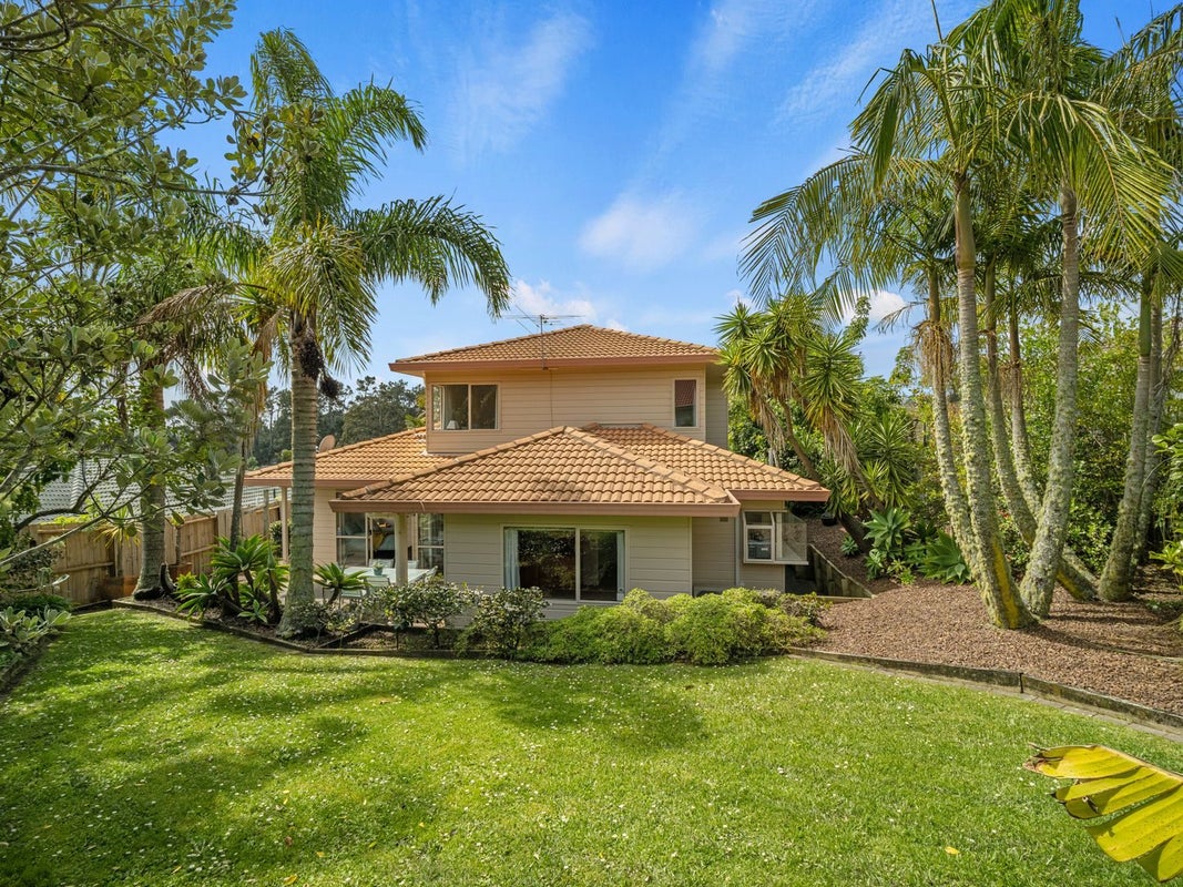 46 Unsworth Drive, Unsworth Heights, Auckland - Carousel 2