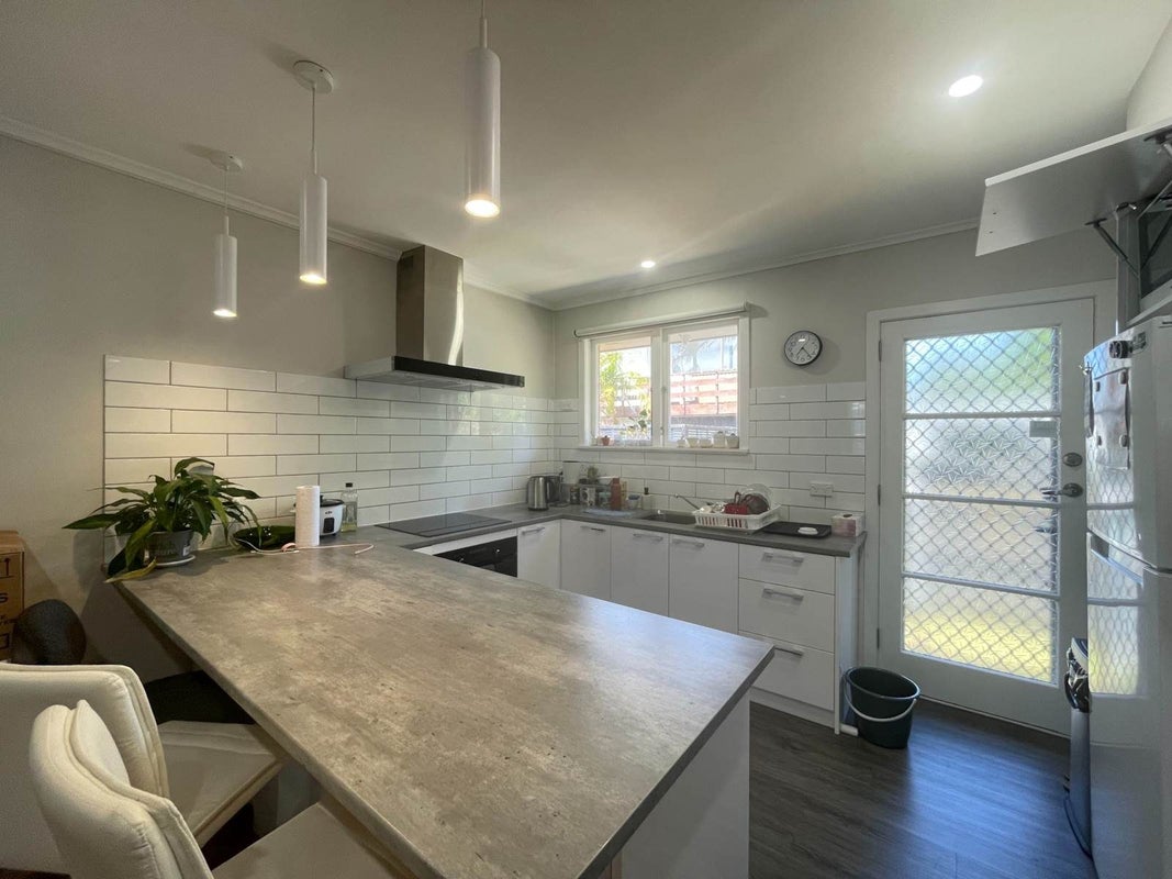 1/4 Patterson Street, Sandringham, Auckland - Carousel 2