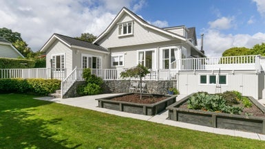 11 Lochiel Road, Khandallah, Wellington - Carousel 1