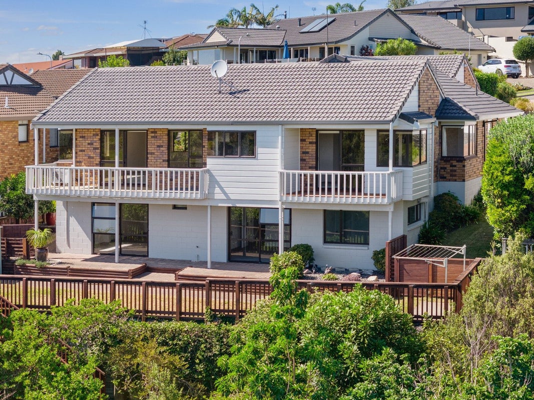 50 Hillcrest Road, Otumoetai, Tauranga - Carousel 1