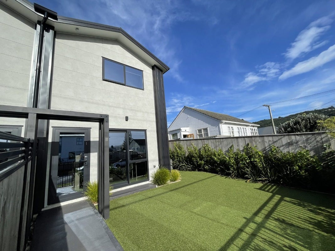 1/11 Macky Street, Taita, Lower Hutt - Carousel 2