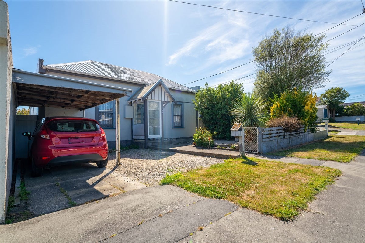 16 Test Street, South Hill, Oamaru - Carousel 13