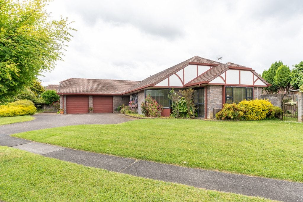 21 Ellerslie Avenue, Chartwell, Hamilton - Carousel 1