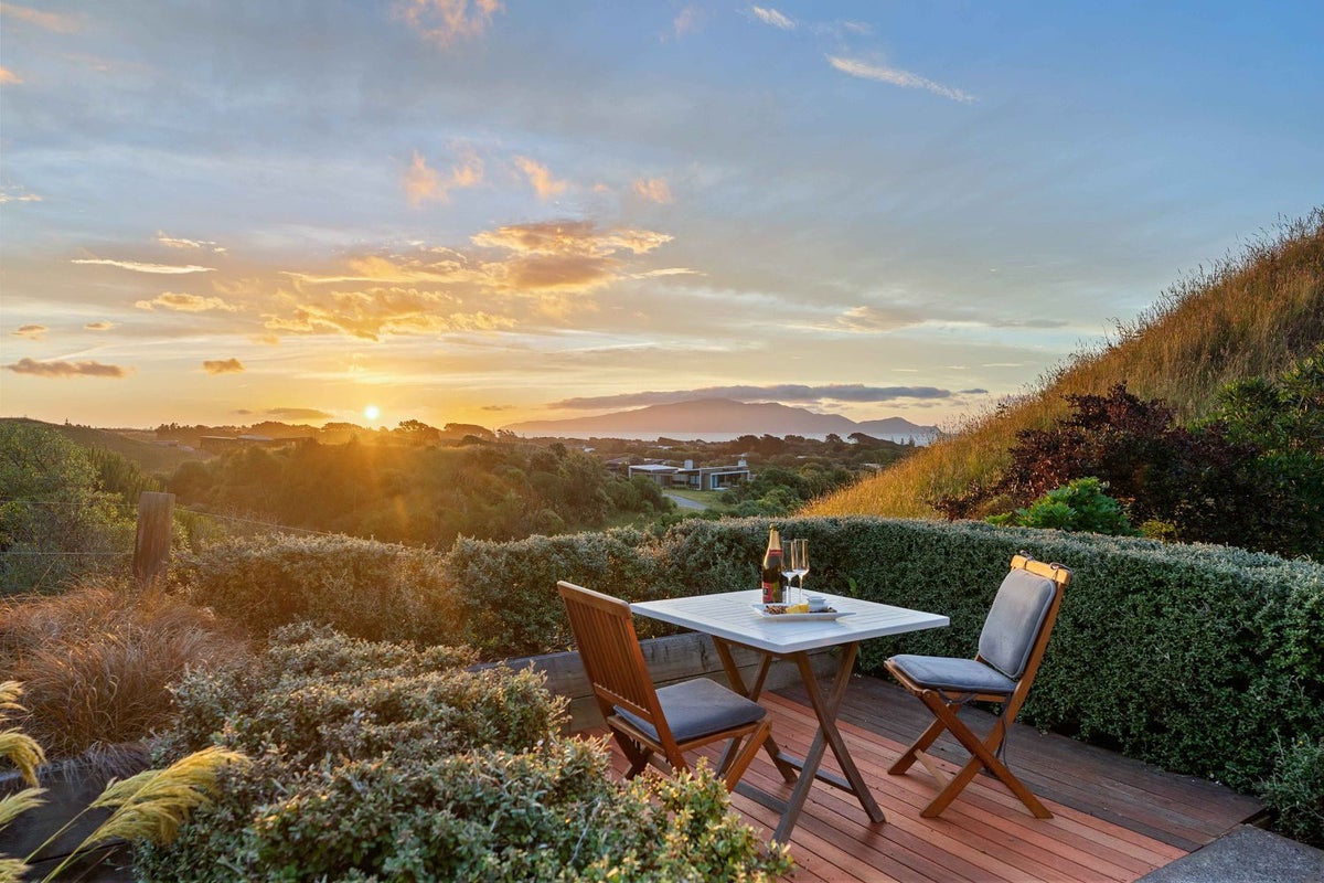 104 Raukawa Road, Peka Peka, Waikanae - Carousel 2