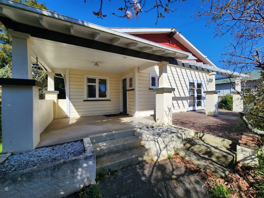 5 Godwin Crescent, College Estate, Whanganui - Carousel 1