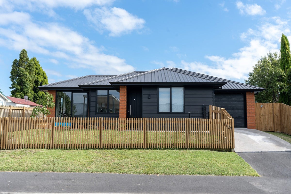 1/27 Insoll Avenue, Enderley, Hamilton - Carousel 1