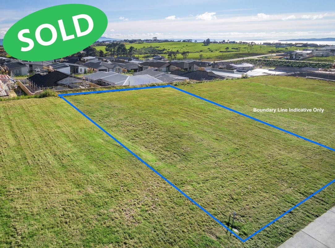 16 Karo Road, Beachlands, Auckland - Carousel 1