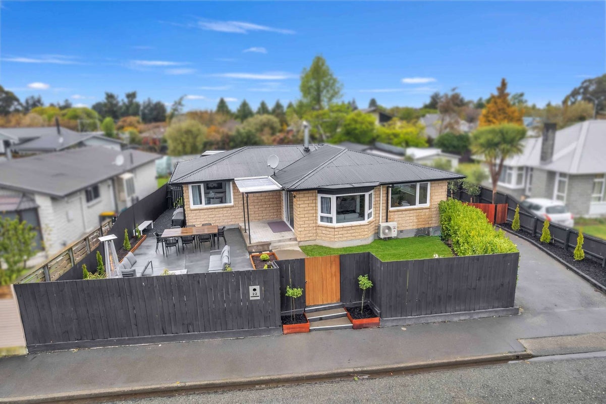 22 Russell Avenue, Allenton, Ashburton - Carousel 1