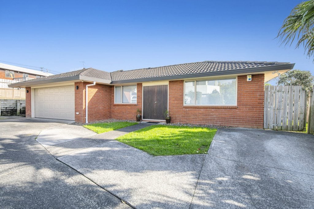 9 Jean Place, Stanmore Bay, Whangaparaoa - Carousel 1