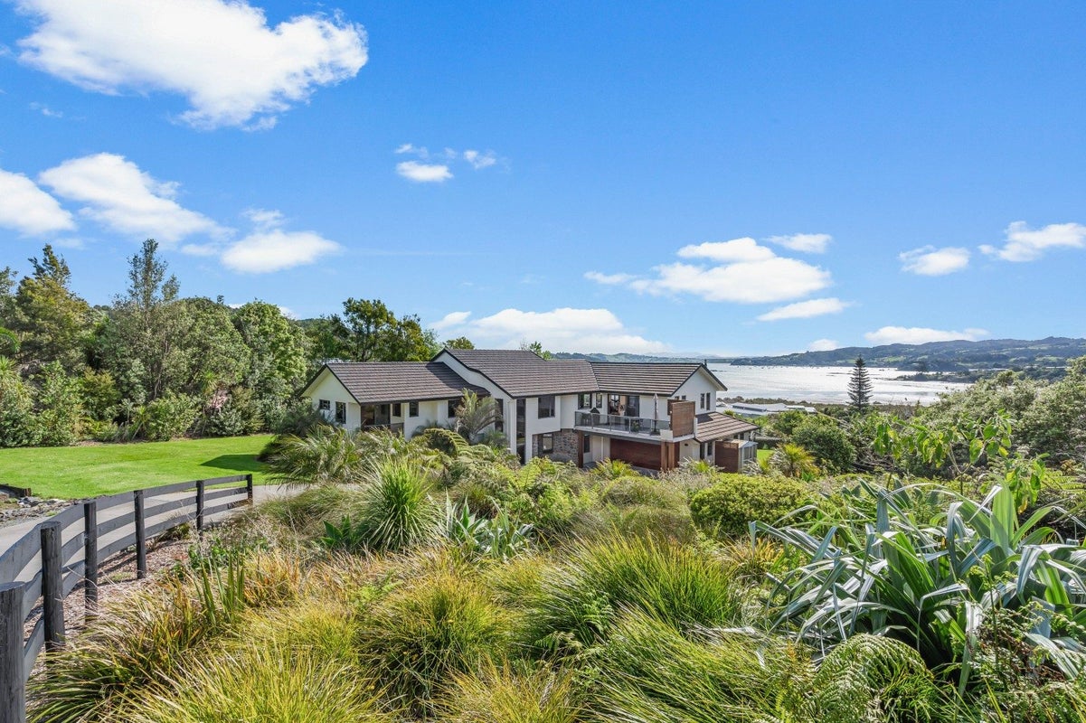 64 Kiteone Road, Parua Bay, Whangarei - Carousel 1