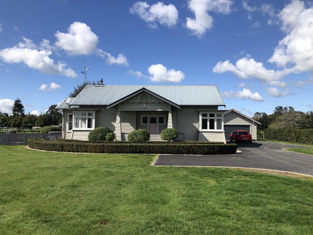 452 State Highway 26, Newstead - Carousel 1