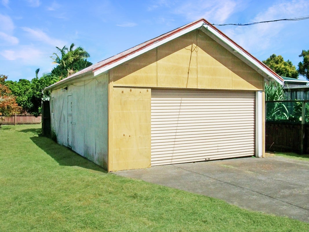 614 Te Atatu Road, Te Atatu Peninsula, Auckland - Carousel 5