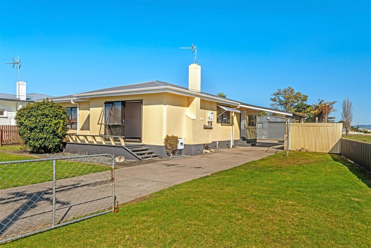10 Oates Street, Elgin, Gisborne - Carousel 24