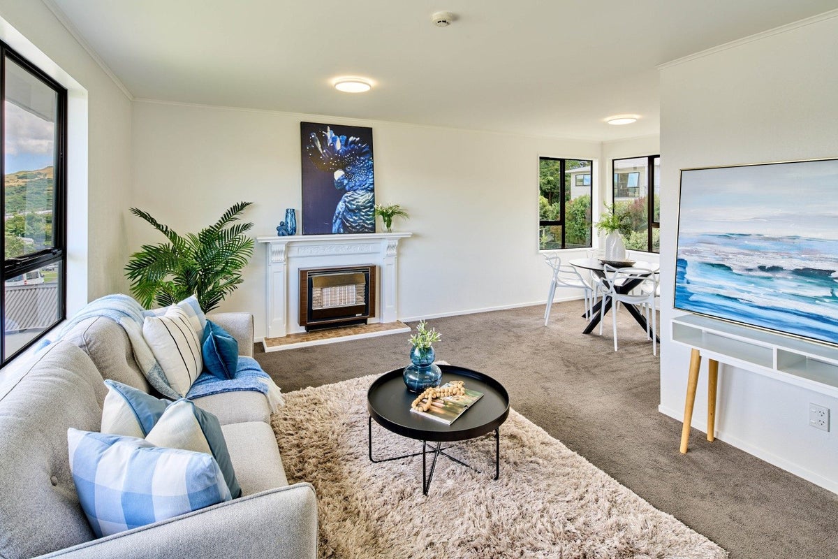 27 Invercargill Drive, Kelson, Lower Hutt - Carousel 2