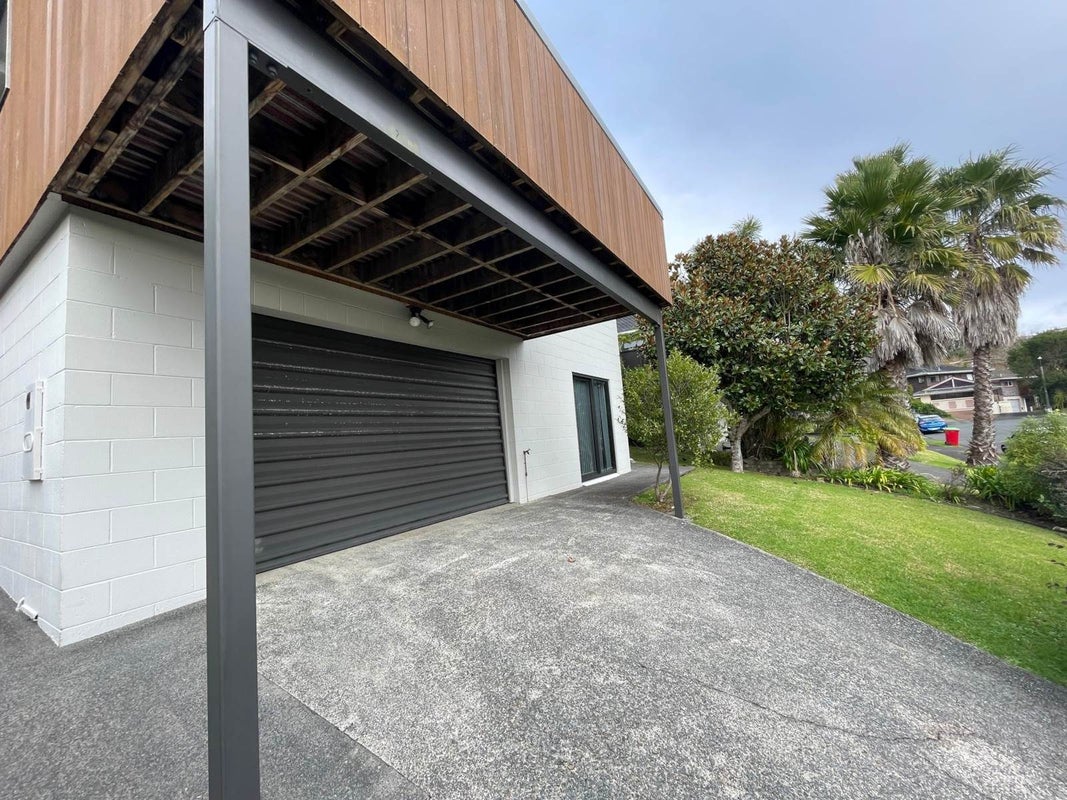 6 Tiri View Place, Waiake, Auckland - Carousel 28