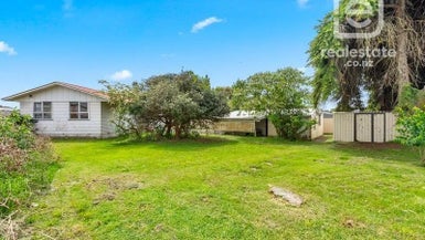 70 Friesian Drive, Mangere, Auckland - Carousel 1