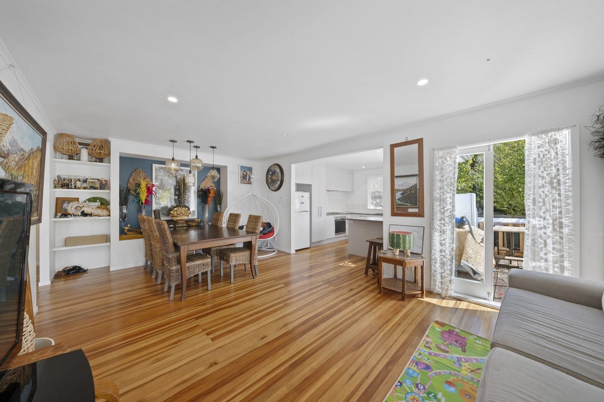 2A Ronaki Road, Otahuhu, Auckland - Carousel 2