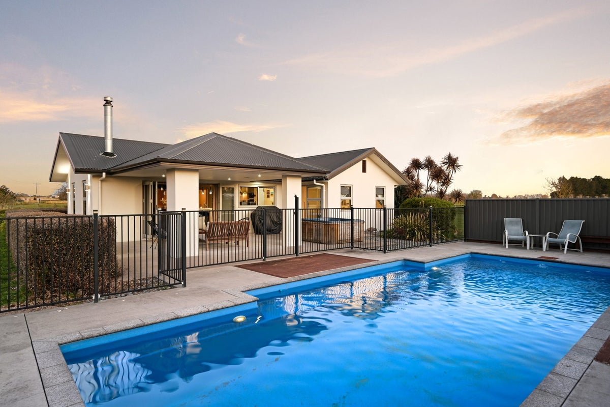 173 Boyd Road, Horsham Downs, Hamilton - Carousel 1