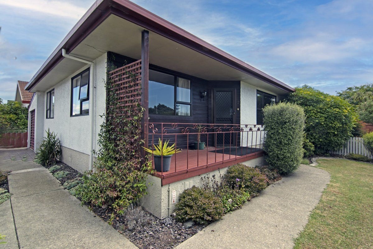 2 Dundas Street, The Wood, Nelson - Carousel 1