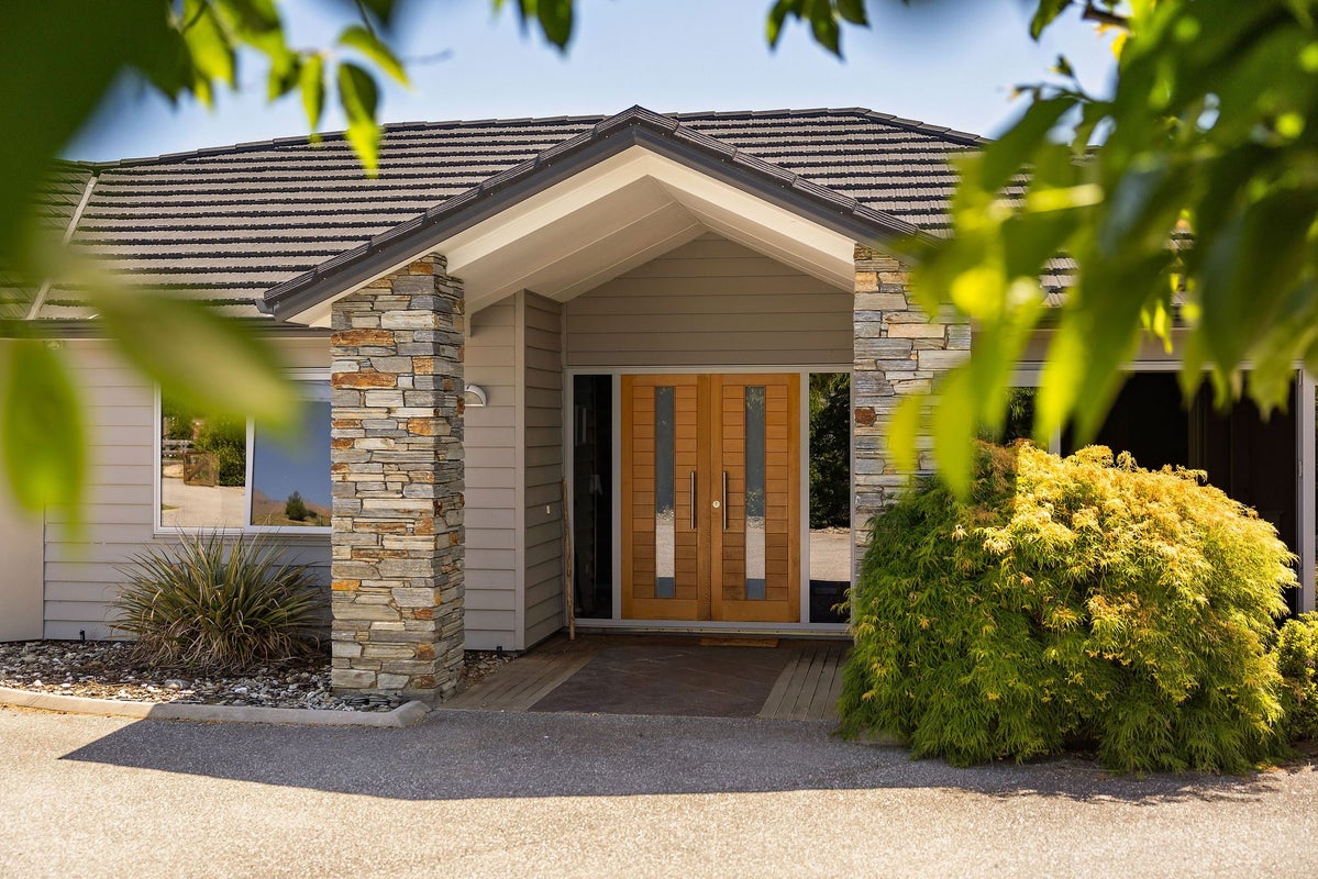 11A Atkins Road, Luggate, Wanaka - Carousel 1