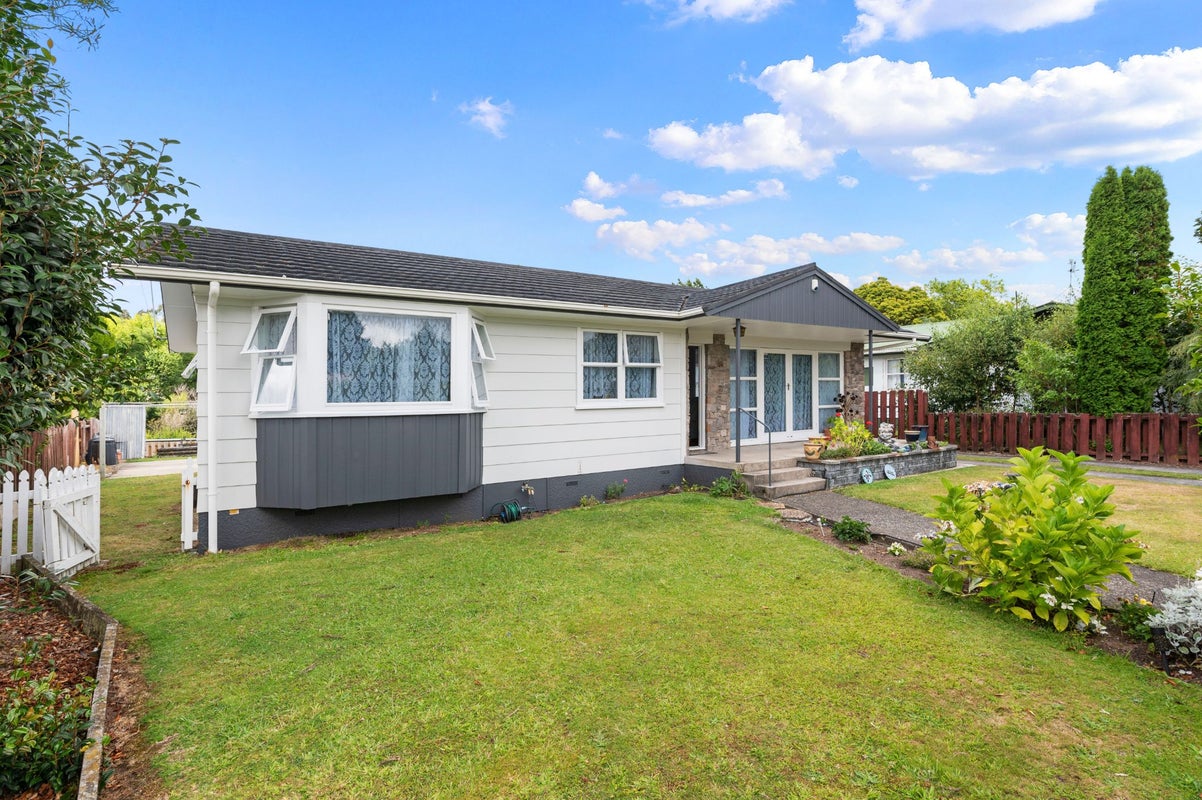8 Joanne Crescent, Pukehangi, Rotorua - Carousel 21