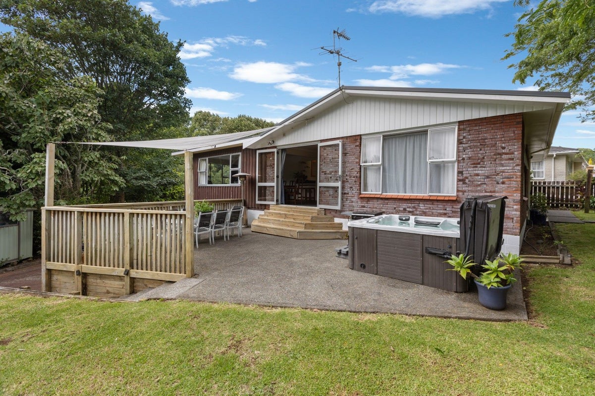 55 Pembroke Street, Westown, New Plymouth - Carousel 2