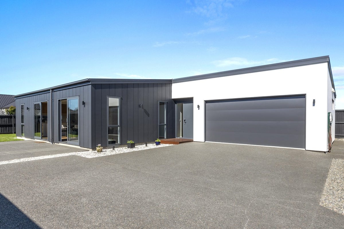 9 Summerleas Lane, Halswell, Christchurch - Carousel 16