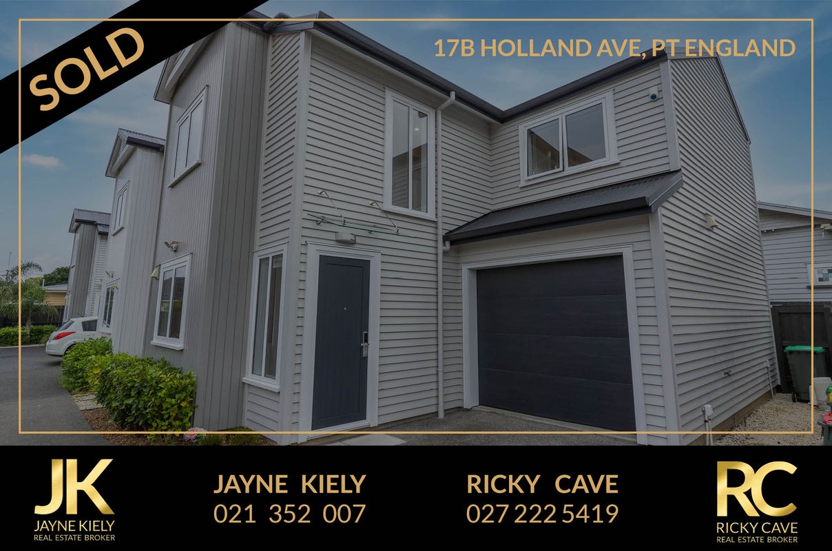 17B Holland Ave, Point England, Auckland  - Carousel 1