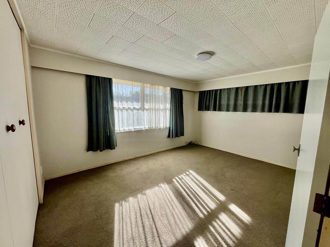 1/16 Winspear Place, Manukau, Auckland - Carousel 2