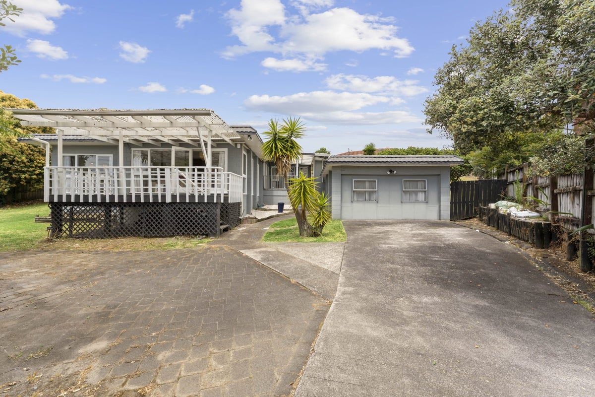 7 Phoenix Place, Papatoetoe, Auckland - Carousel 2