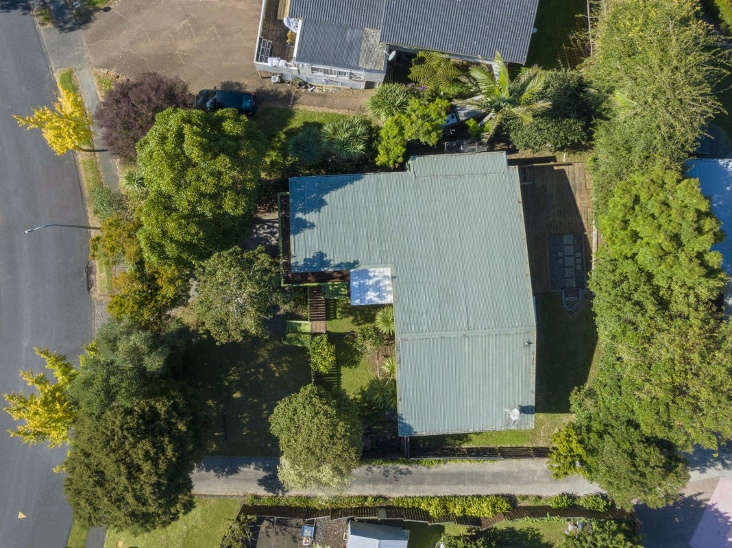 10 Bain Place, Bucklands Beach, Auckland - Carousel 24