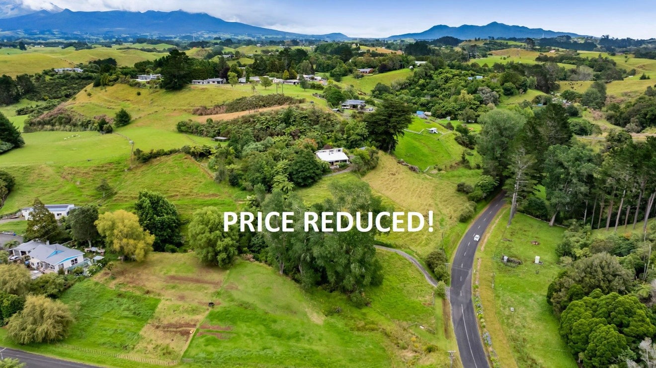 101 Ridgewood Drive, Ridgewood, New Plymouth - Carousel 1