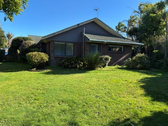 34 Nicholas Road, Somerville, Manukau - Carousel 24