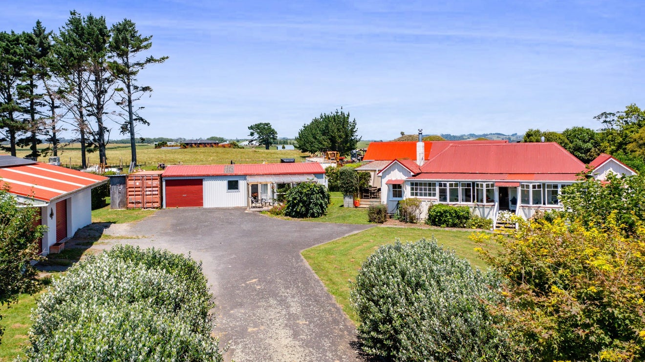 31 Waipapa Road, Waitara, Waitara - Carousel 1