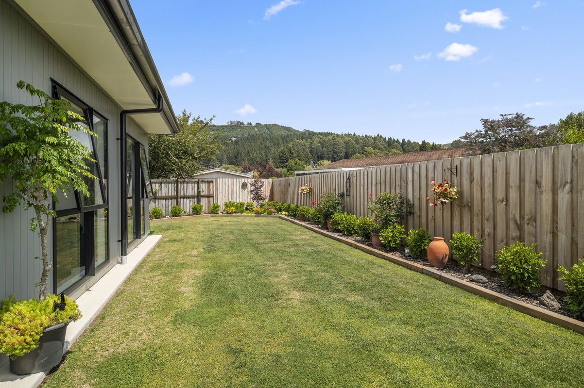 10A Darroch Street, Fairy Springs, Rotorua - Carousel 2