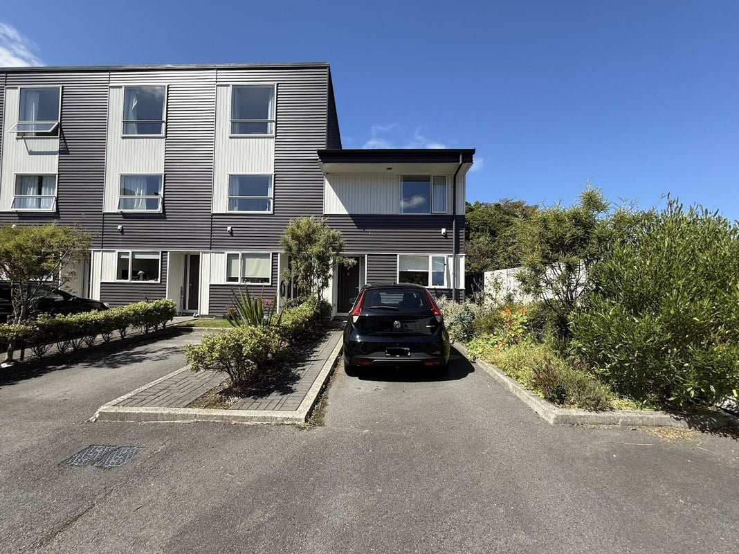 6/8 THATCHER CRES, CROFTON DOWNS, WELLINGTON - Carousel 13