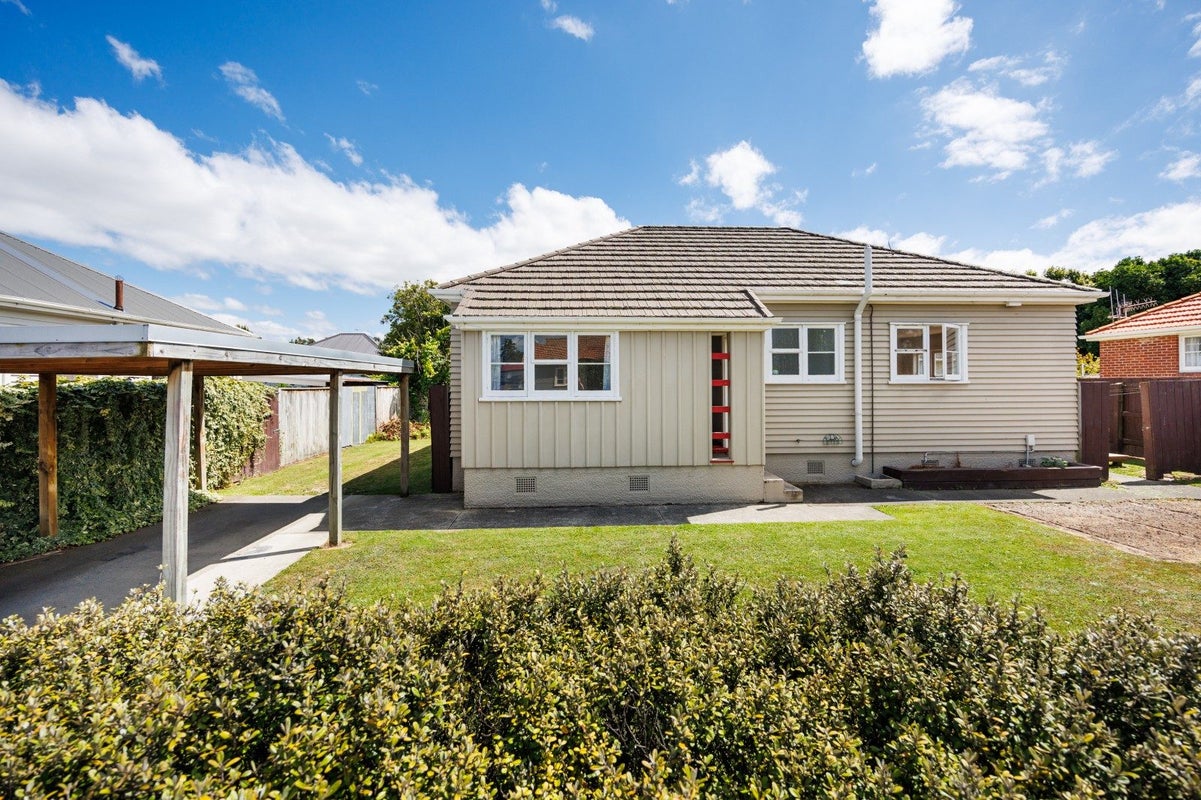 3 Koromiko Avenue, Roslyn, Palmerston North - Carousel 17