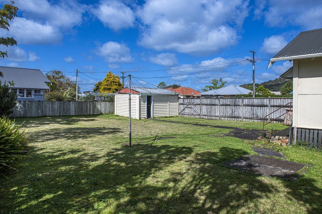 11 Dinniss Avenue, Regent, Whangarei - Carousel 2