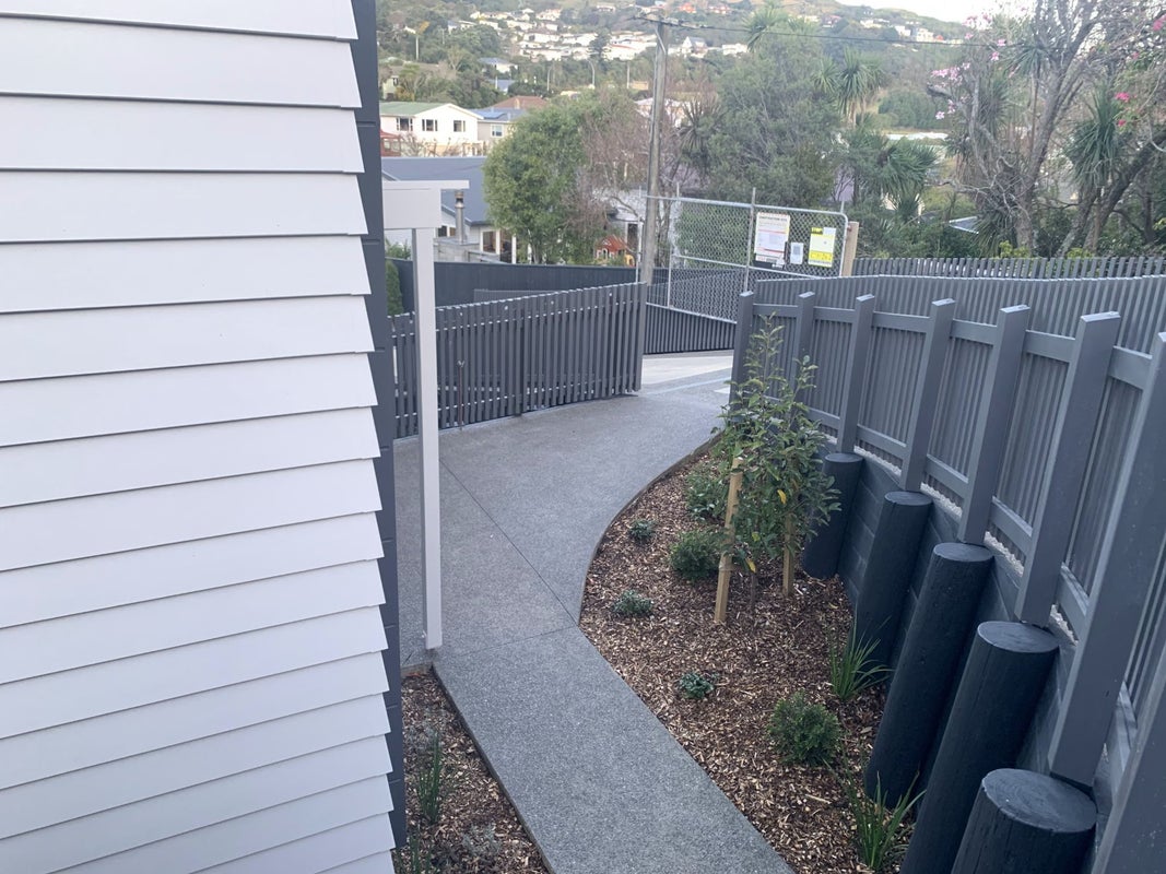 28 Ranui Terrace, Tawa, Wellington - Carousel 9