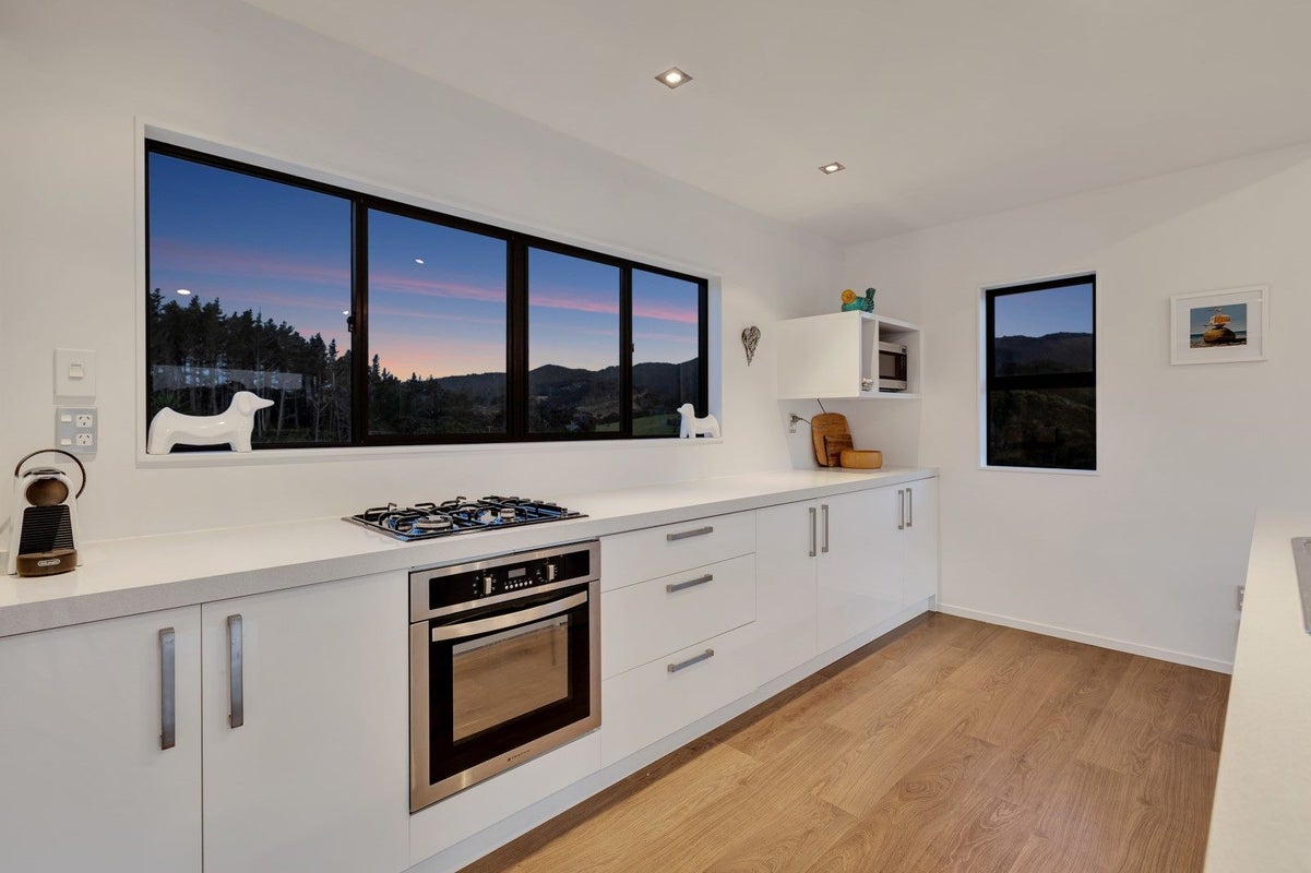 5 Margaret Way, Langs Beach, Waipu - Carousel 2