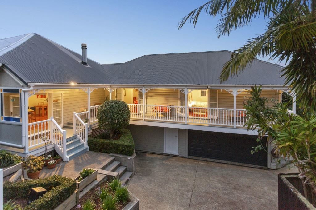 12B Kawerau Avenue, Devonport, Auckland - Carousel 1